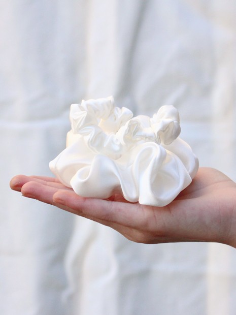 Scrunchies im Set - perle-Scrunchies-Solunière | ethical silk