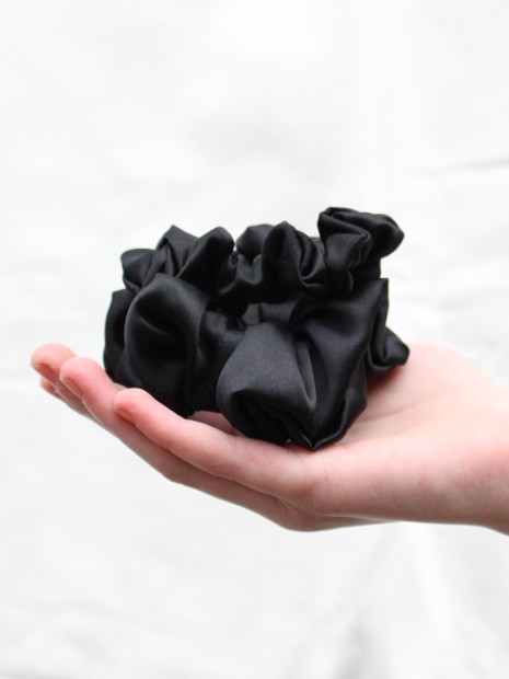 Scrunchie Set - deep black-Scrunchies-Solunière | ethical silk