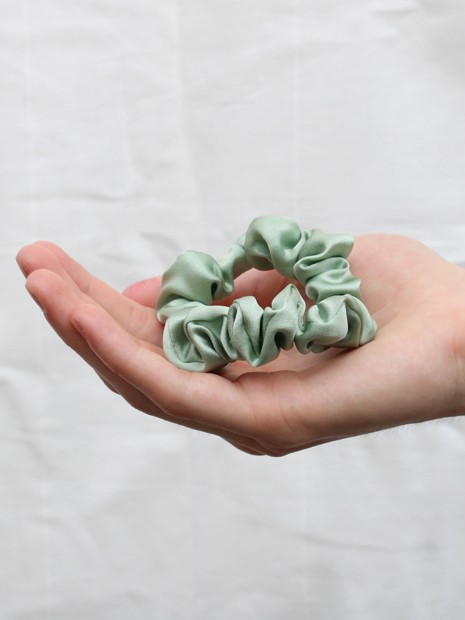 Scrunchie thin - mint-Scrunchies-Solunière | ethical silk