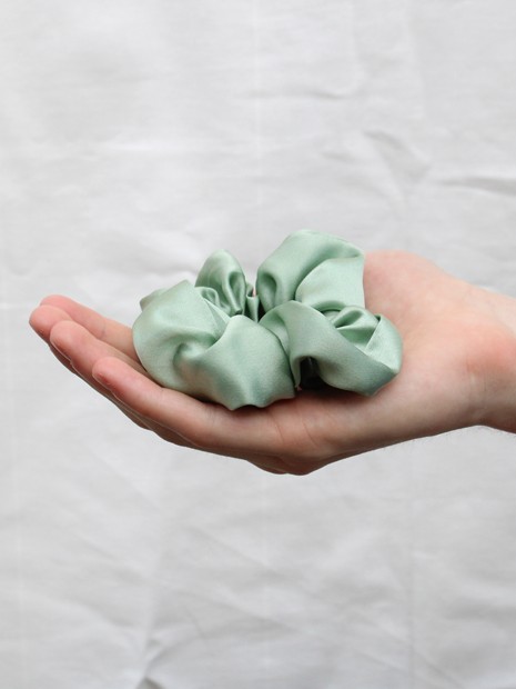 Scrunchie - mint-Scrunchies-Solunière | ethical silk